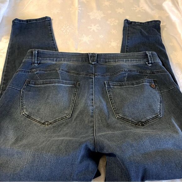 Democracy Ab Solution Denim Jeans Skinny Stretch Sz 16 Gorgeous - Picture 2 of 4
